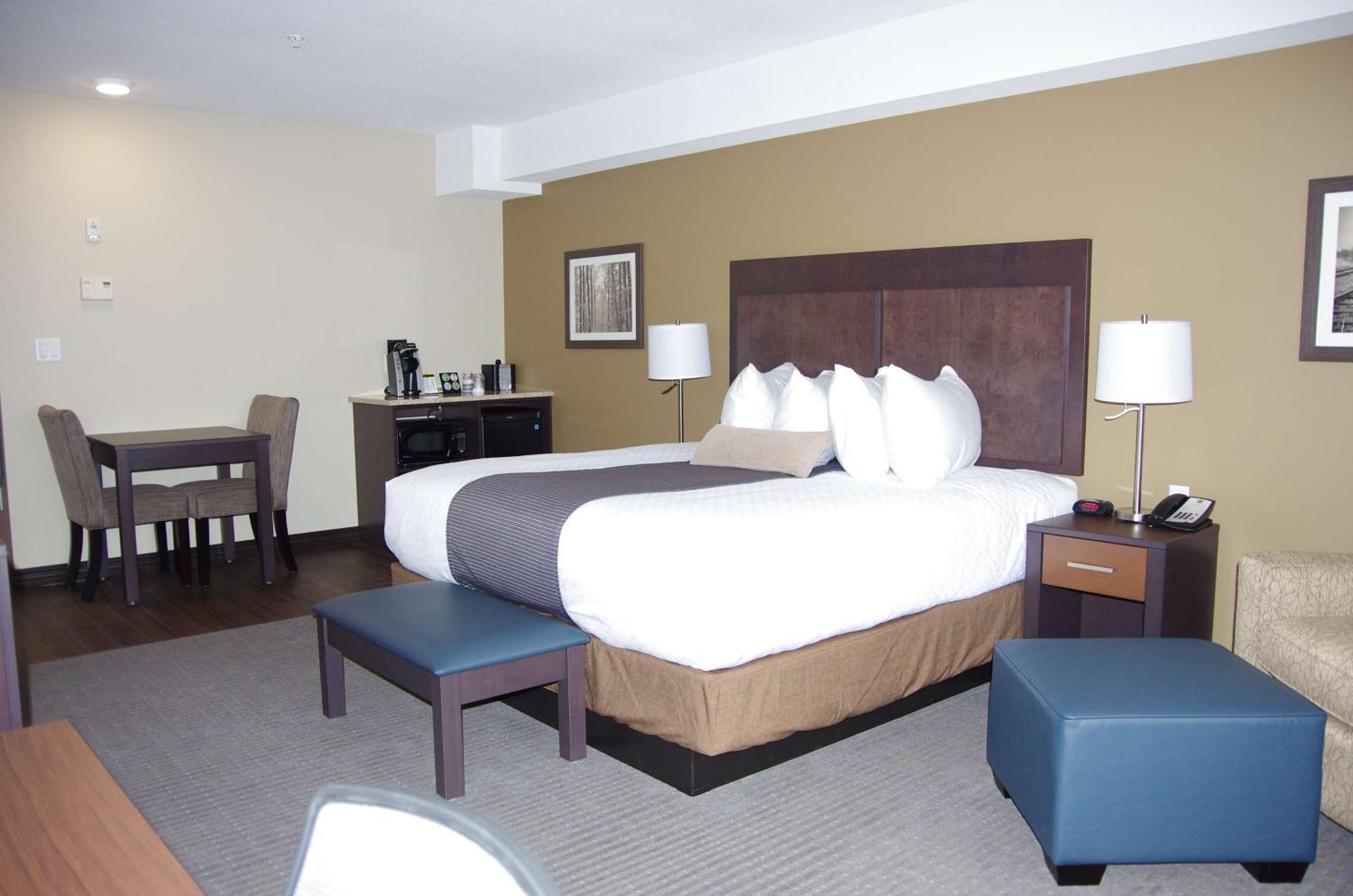 Best Western Plus Lacombe Inn&Suites Extérieur photo