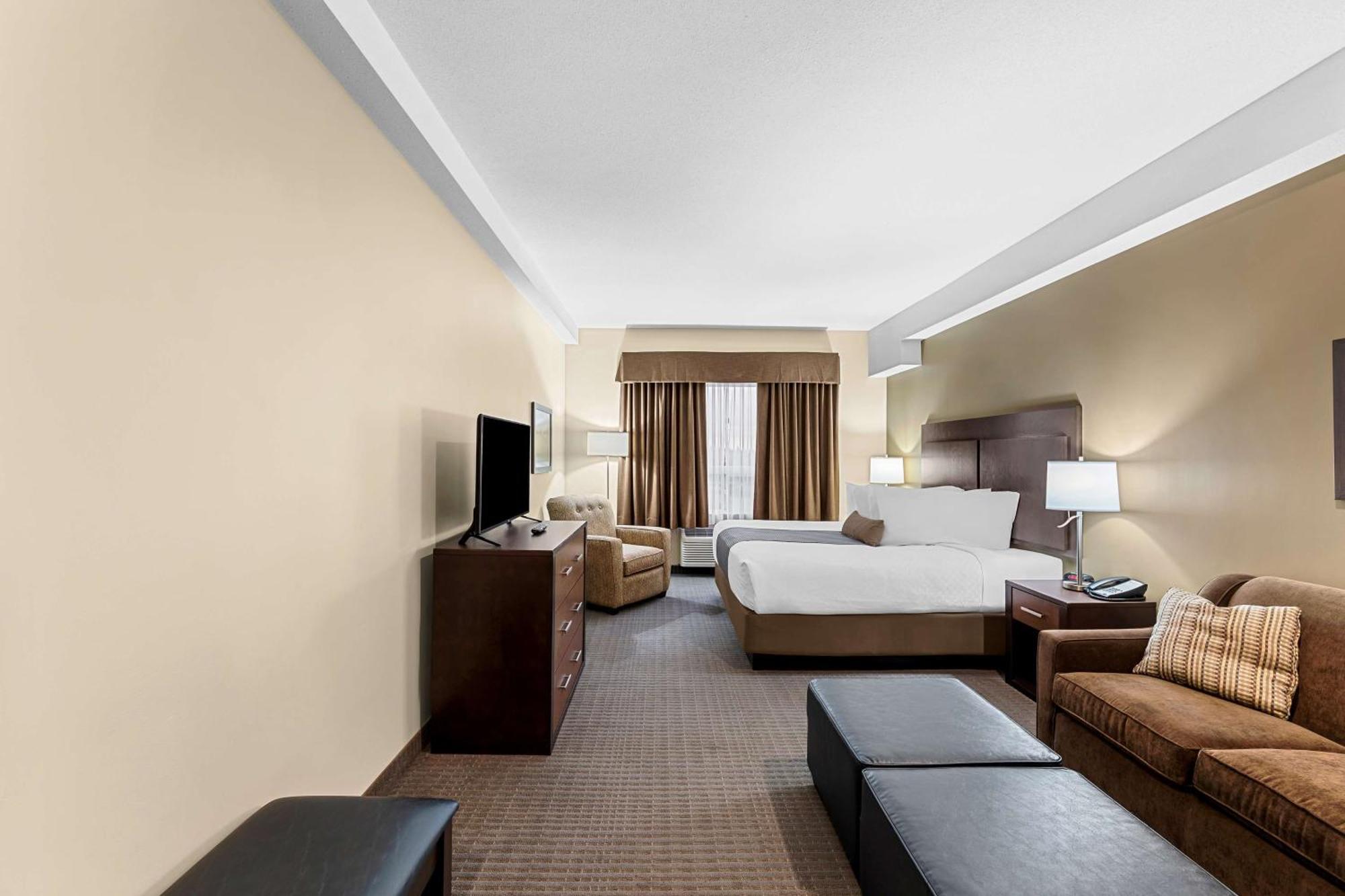 Best Western Plus Lacombe Inn&Suites Extérieur photo