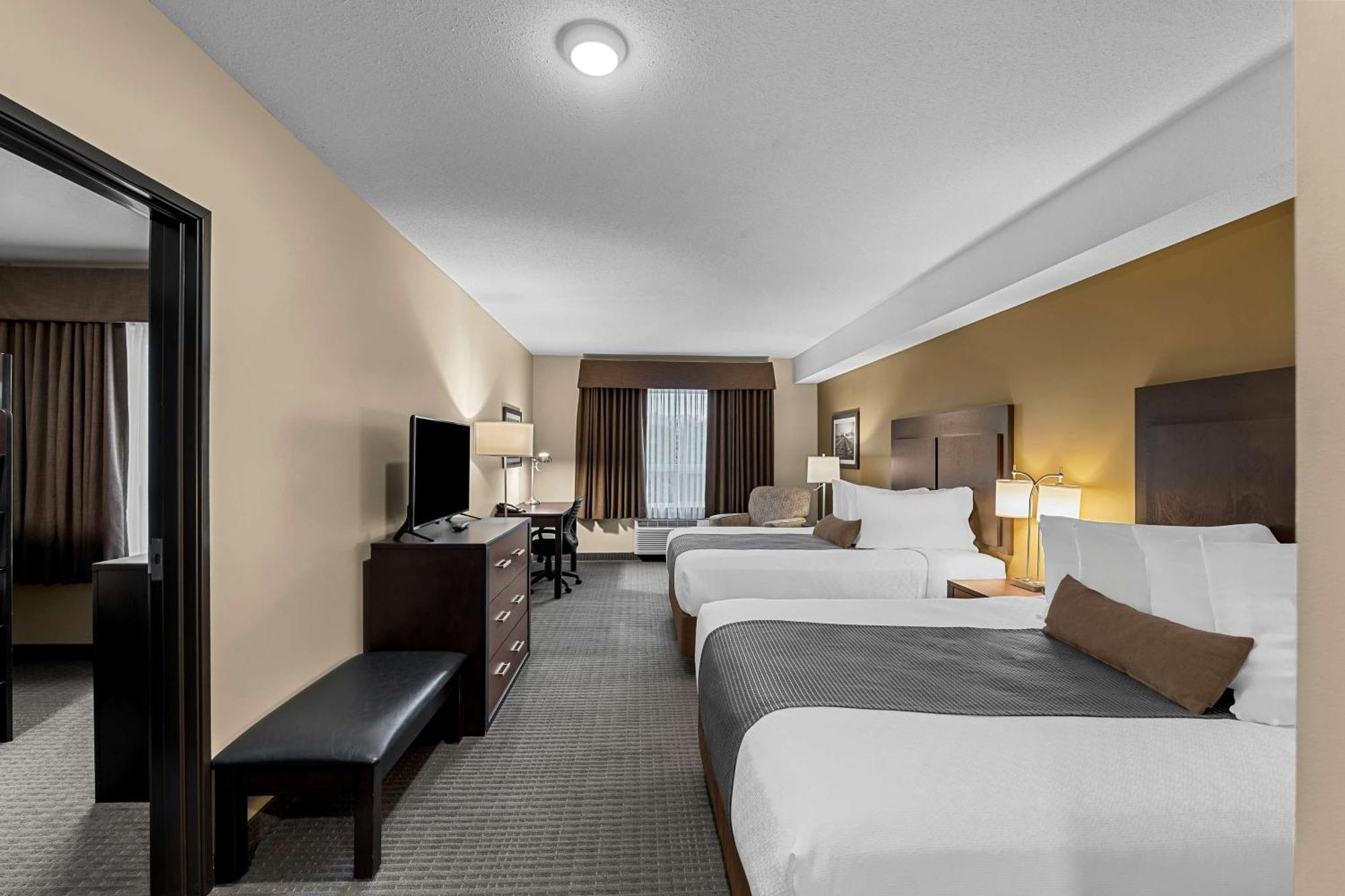 Best Western Plus Lacombe Inn&Suites Extérieur photo